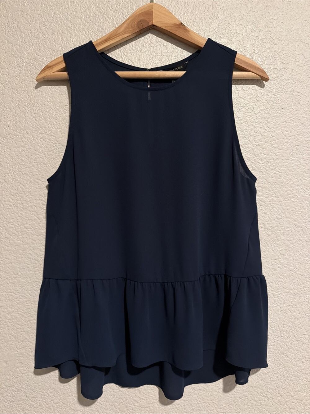 NEW Banana Republic Top Luxury Minimalist Feminine Romantic Navy Pelpum Office
